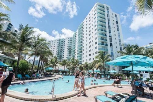 Tides Apt On Hollywood Beach Exterior foto